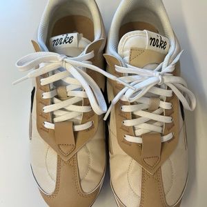 Nike Air Max - Oatmeal - size 9